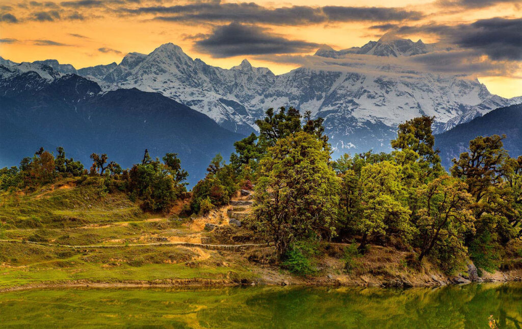 Discovering Tungnath Mandir: A Spiritual and Adventurous Journey