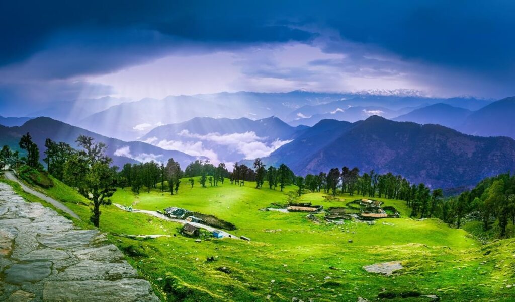 Explore Chopta Tungnath Trek with Best Tour Packages