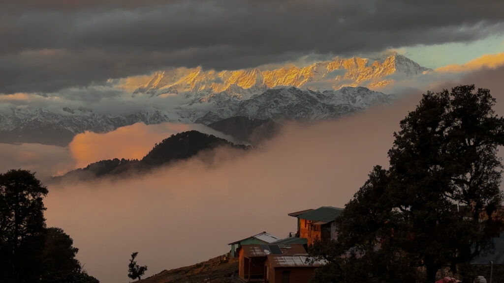 Chandrashila Summit Trek