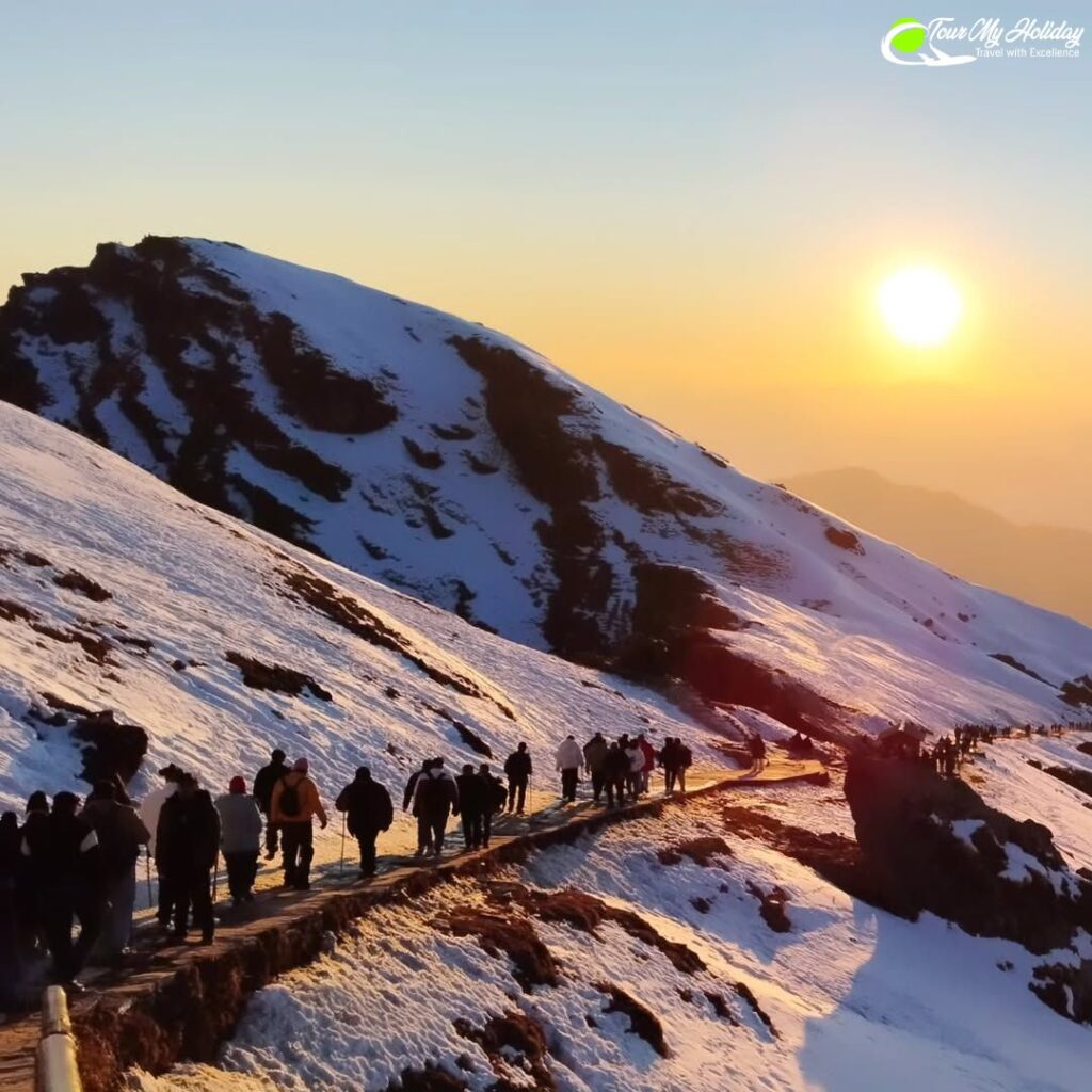 chandrashila summit trek
