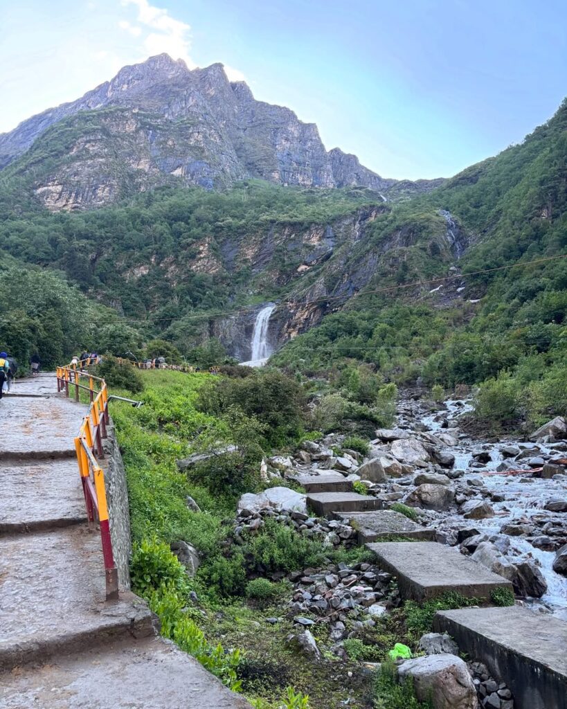 valley of flowers tour package