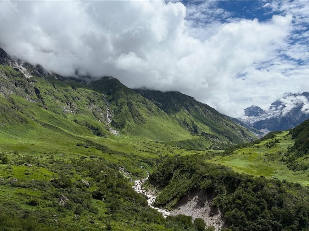valley of flowers trek packages 