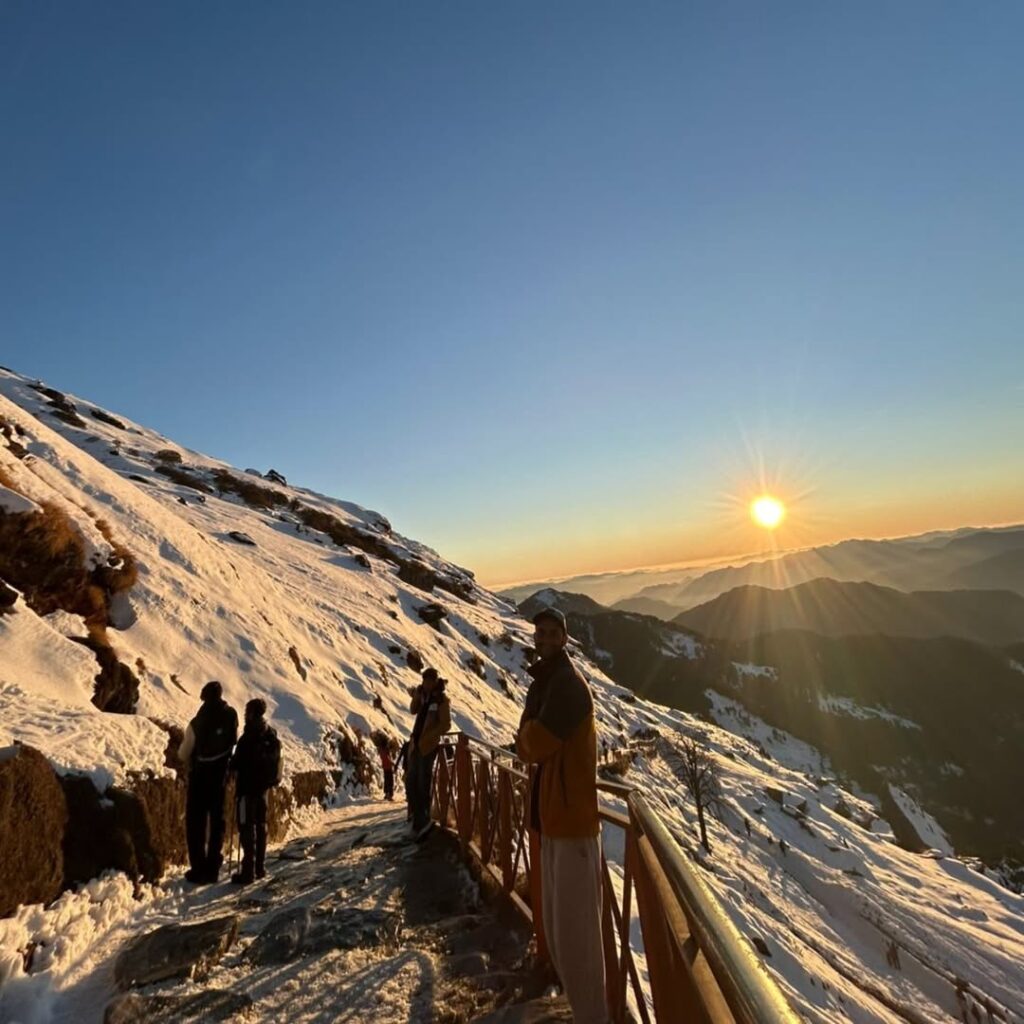 tungnath temple trek 
